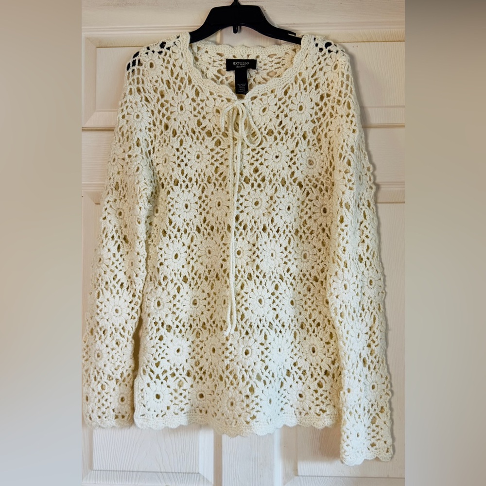 EUC Express Tricot White Crochet Floral Pullover Handmade BOHO Sweater Size L